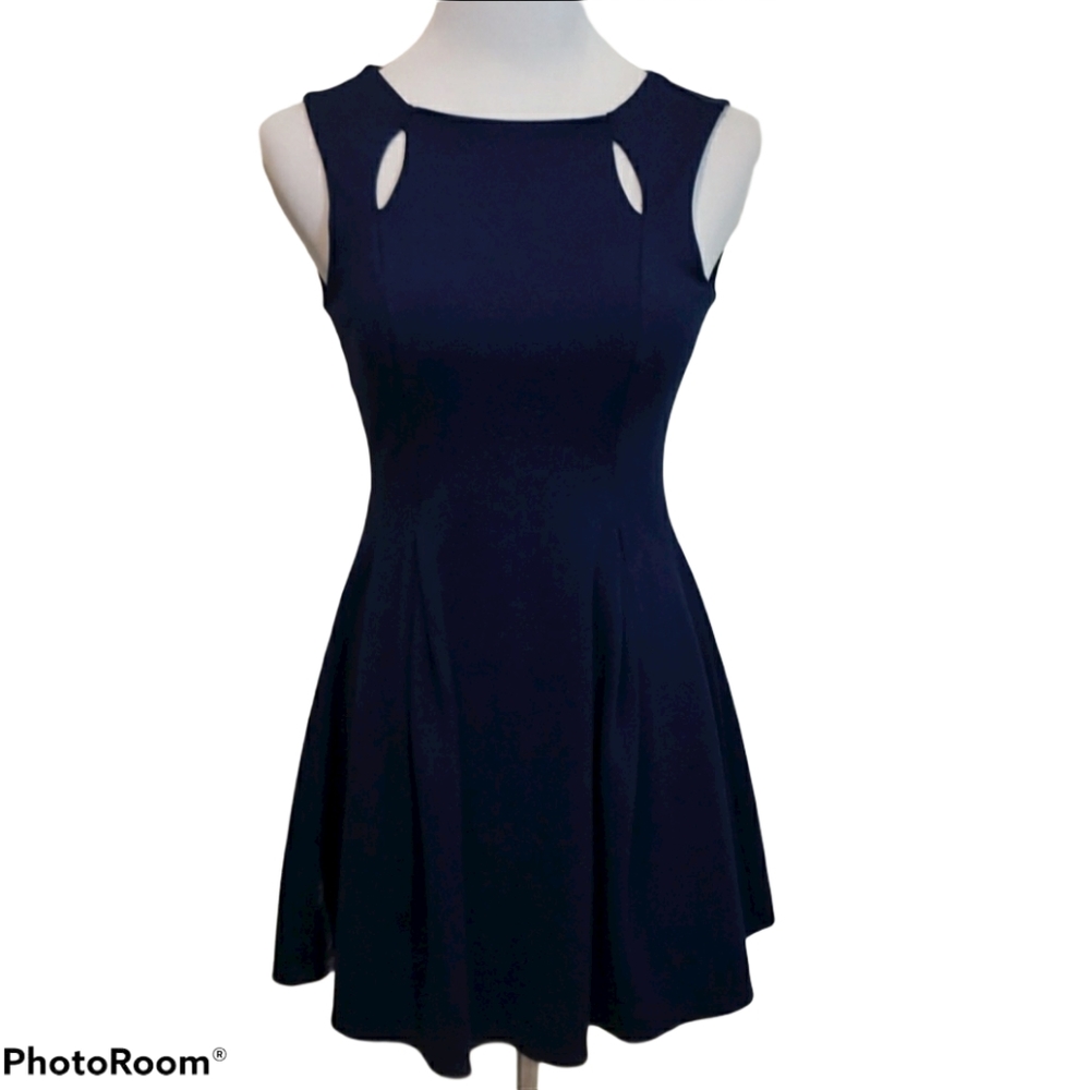 Monteau L.A. Fit & Flare Dress Size Small
